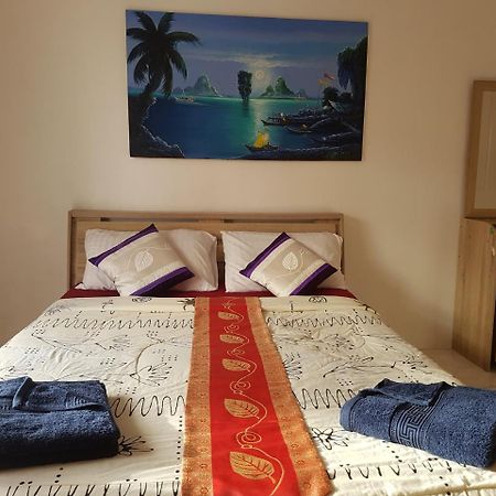 Sunshine Guesthouse Patong Eksteriør billede