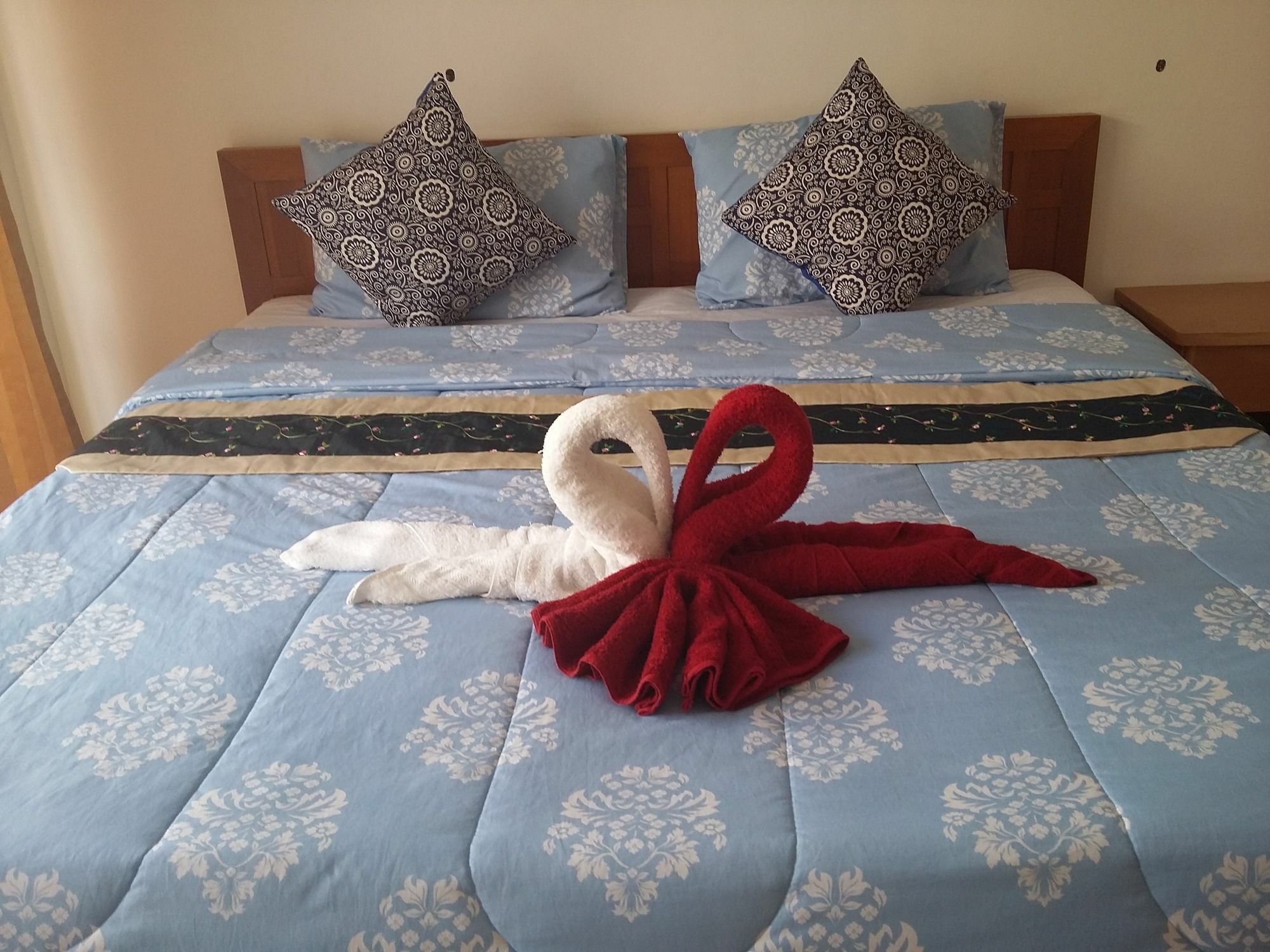 Sunshine Guesthouse Patong Eksteriør billede